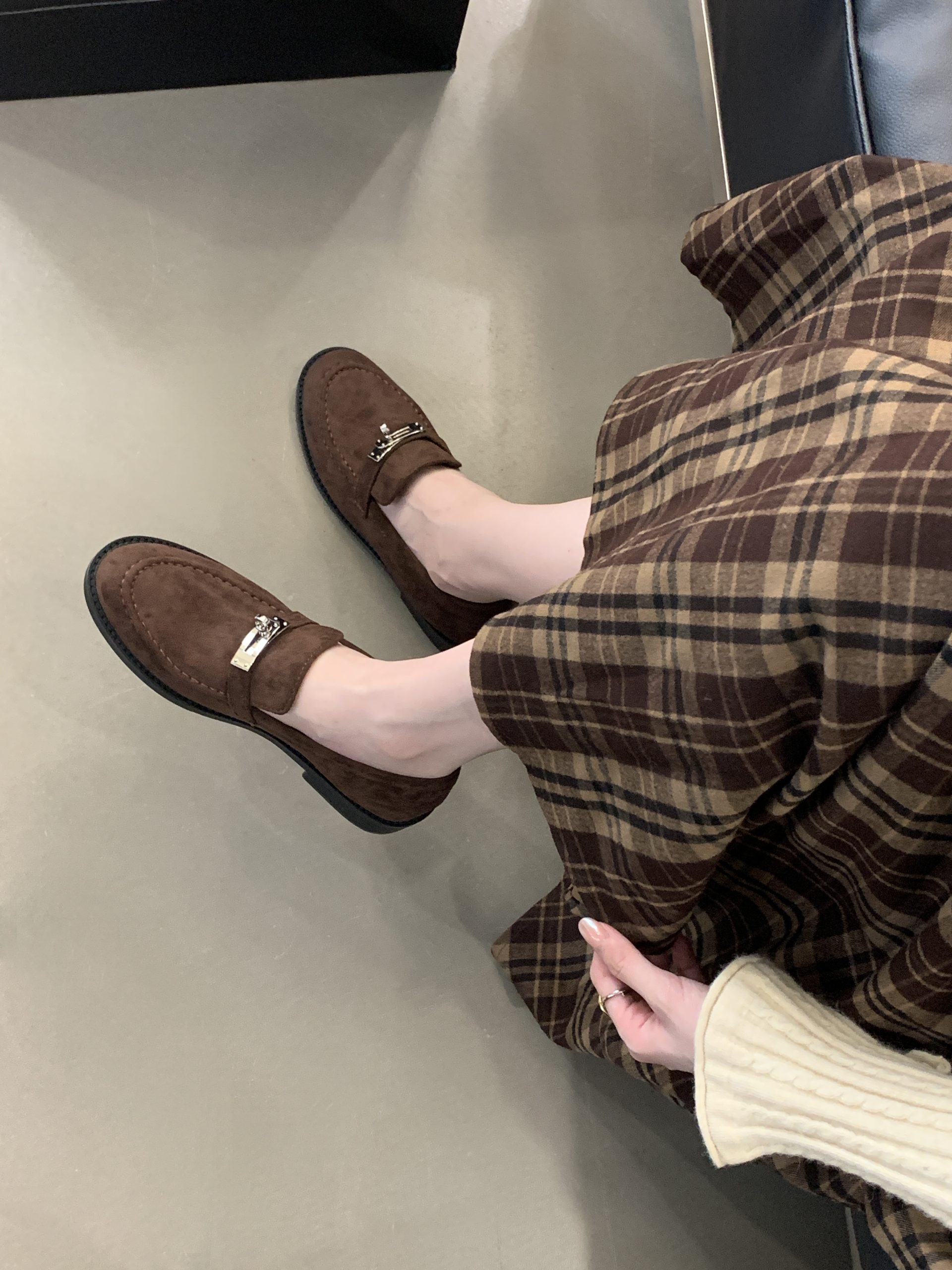 2025 Autumn New Suede Loafer Shoes for Women British Style Casual Slip-On Flat Shoes - Image 3