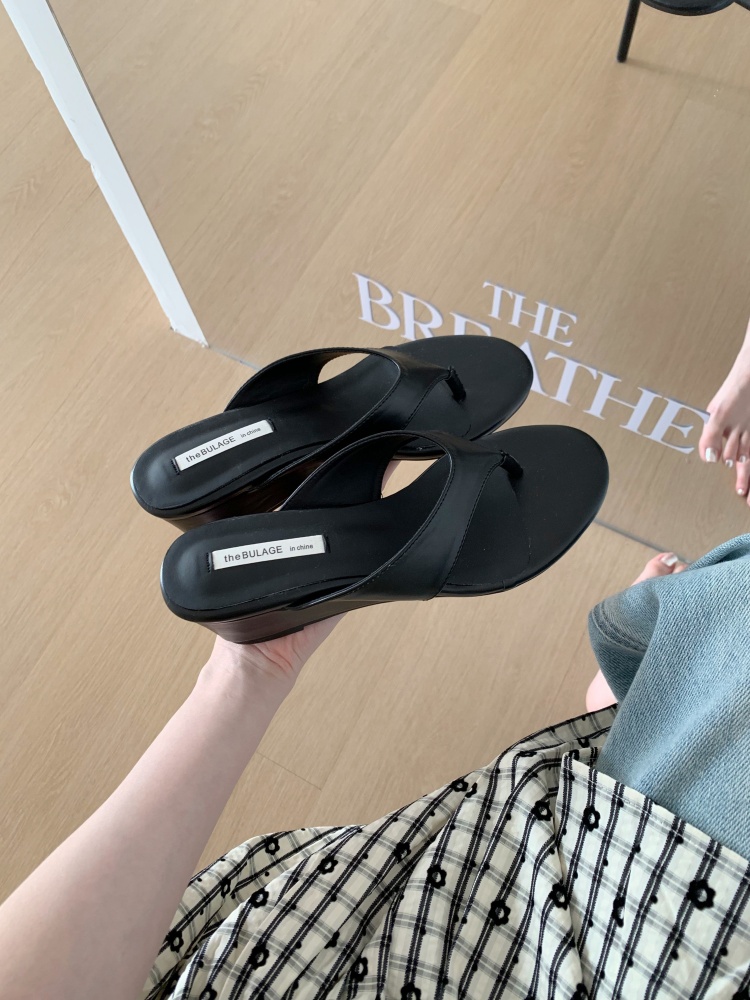 Korean Style Summer New Simple Toe Separator High Heel Wedge Slippers Women's Elevating Casual Sandals - Image 2