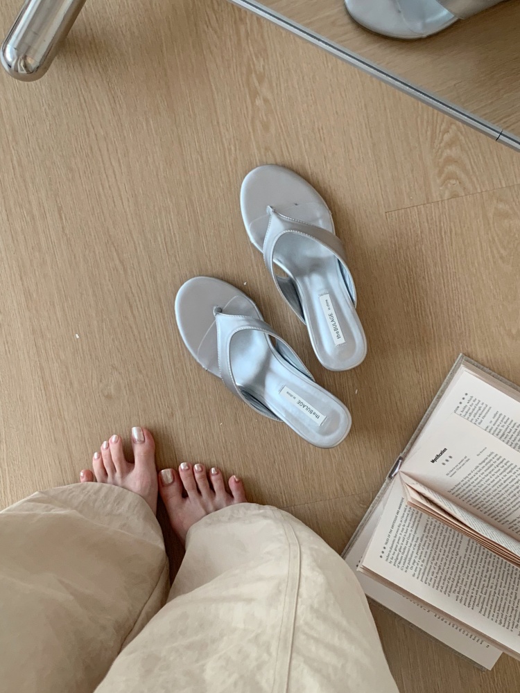 Korean Style Summer New Simple Toe Separator High Heel Wedge Slippers Women's Elevating Casual Sandals - Image 4